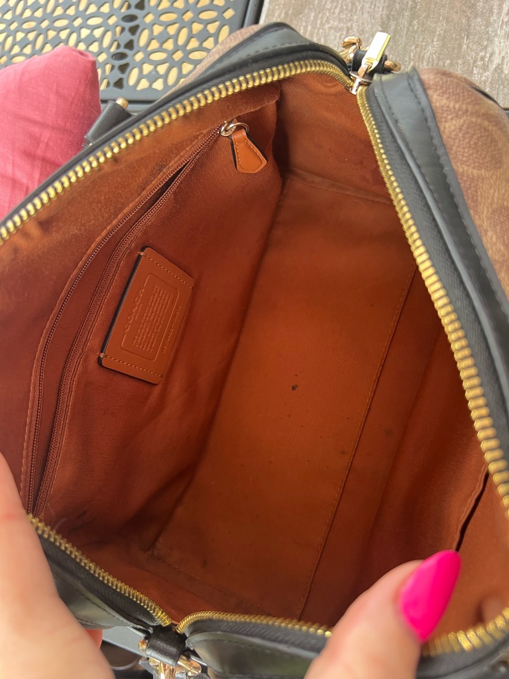 Coach Brown Signature Canvas Barrel Satchel with Black Leather Trim 🤎🖤 - Picture 13 of 16
